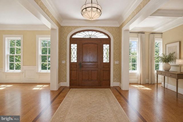 9698 MILL RIDGE LN, Great Falls, VA 22066