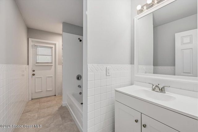 145 21st Avenue, Vero Beach, FL 32962