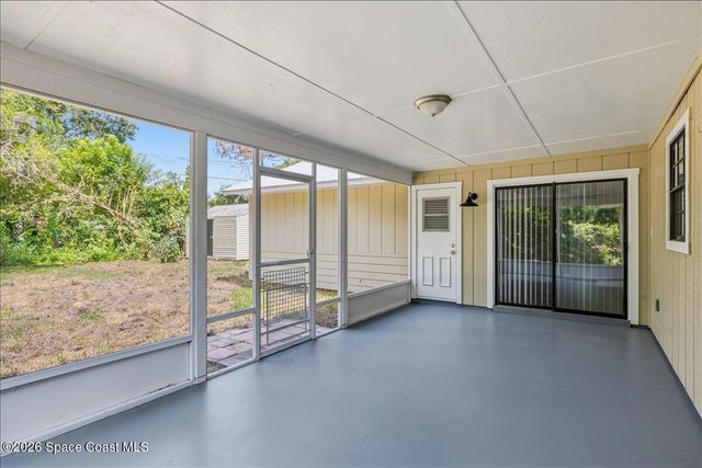 145 21st Avenue, Vero Beach, FL 32962