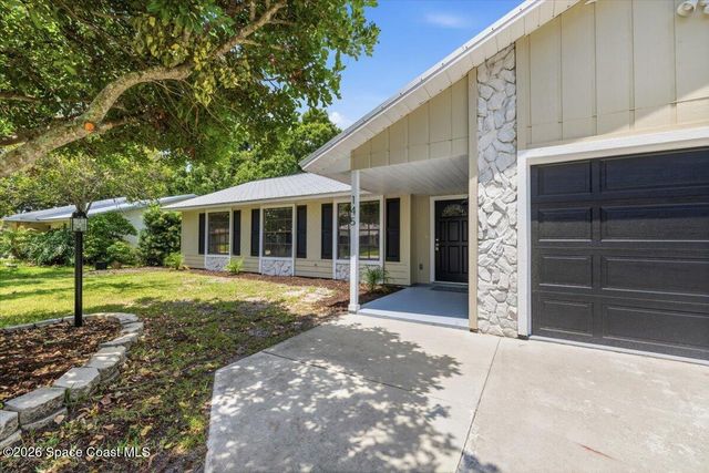 145 21st Avenue, Vero Beach, FL 32962