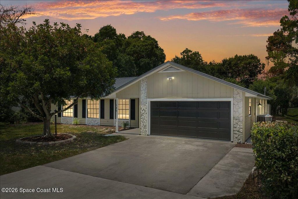 145 21st Avenue, Vero Beach, FL 32962