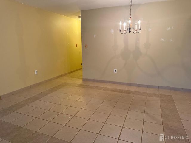 109 applegate Lane, East Brunswick, NJ 08816