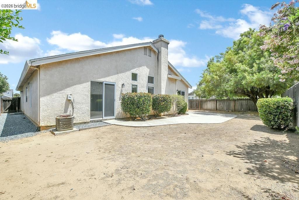Image 23 of property listing at 3803 Pato Ln, Oakley, CA 94561