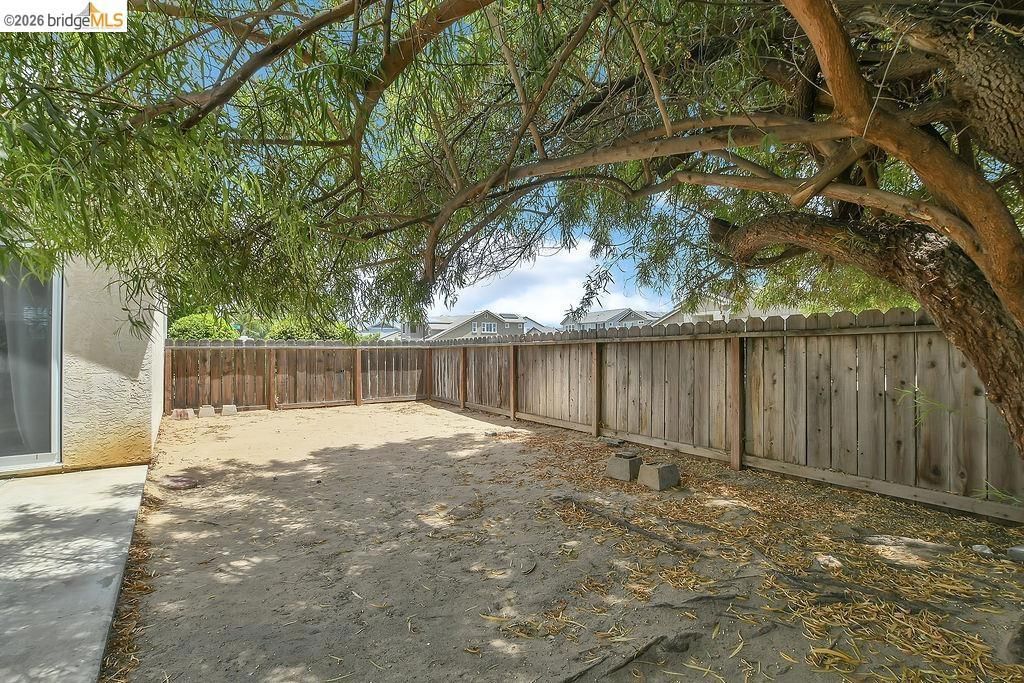 Image 27 of property listing at 3803 Pato Ln, Oakley, CA 94561