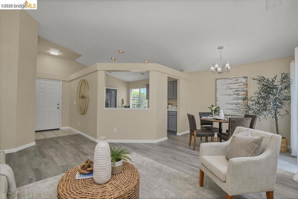 Image 7 of property listing at 3803 Pato Ln, Oakley, CA 94561