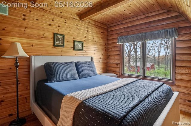 2997 Brighton Road, Howell, MI 48843