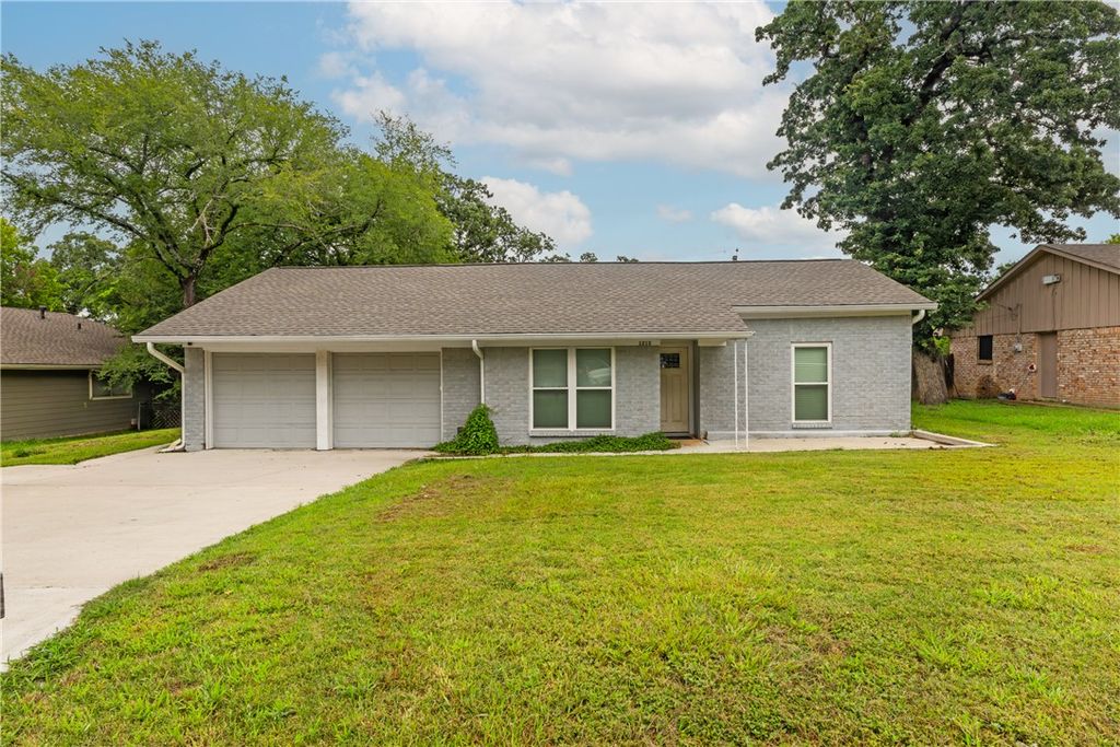 1213 Berkeley Street, College Station, TX 77840 — exterior