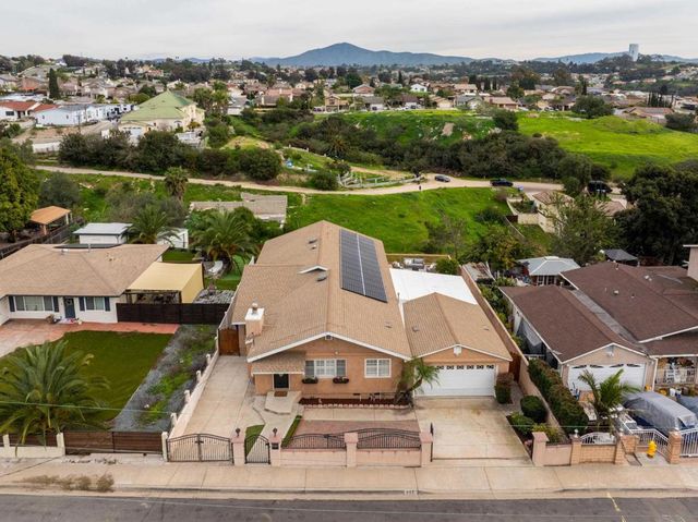 555 S 65th St, San Diego, CA 92114