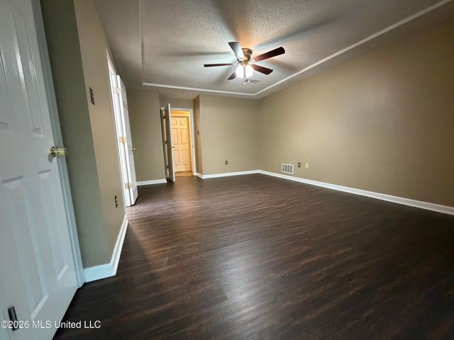6177 Seminole Drive, Olive Branch, MS 38654