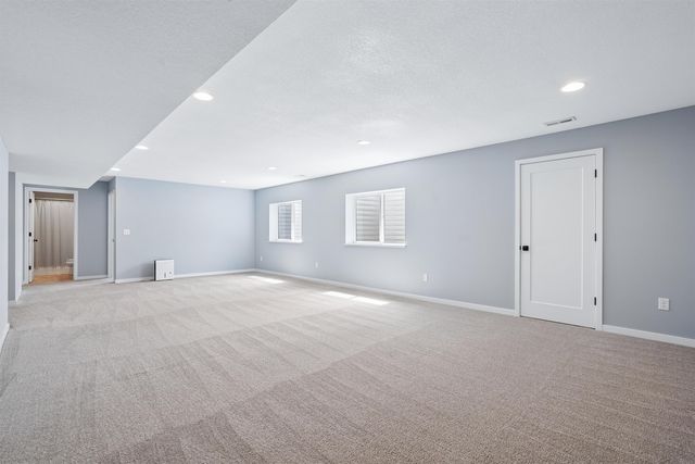 2026 Reese Road, Cedar Falls, IA 50613
