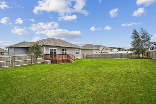 2026 Reese Road, Cedar Falls, IA 50613