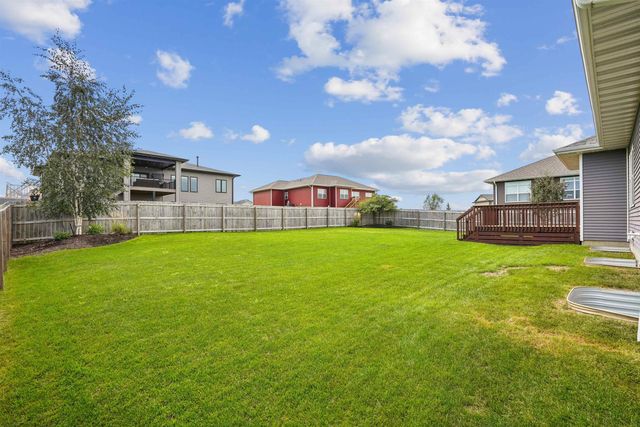 2026 Reese Road, Cedar Falls, IA 50613