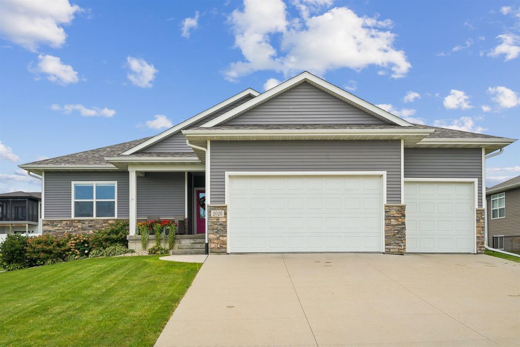 2026 Reese Road, Cedar Falls, IA 50613
