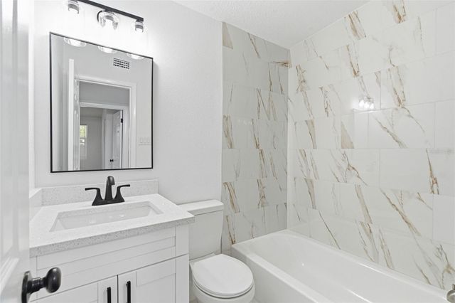 3007 PINEDALE AVENUE, Lakeland, FL 33803