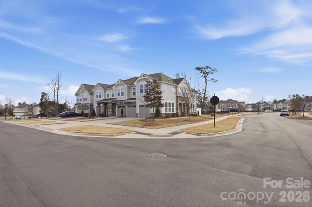 11110 Chalkbark Lane, Charlotte, NC 28262