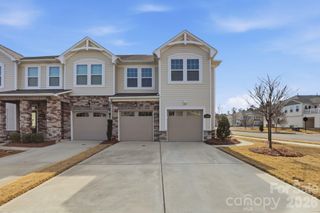 11110 Chalkbark Lane, Charlotte, NC 28262