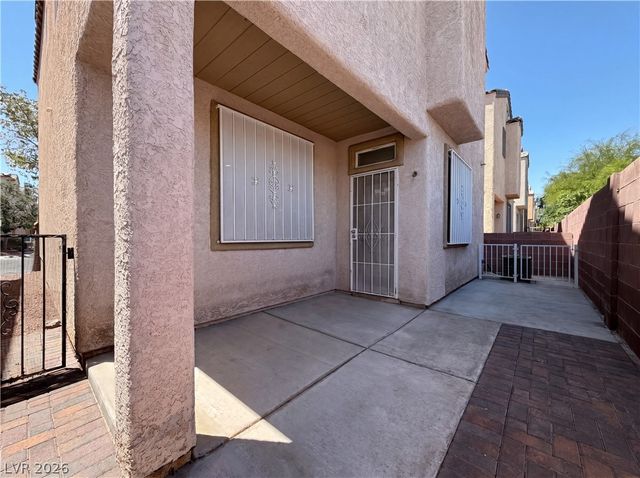 6560 West Cotsfield Avenue, Las Vegas, NV 89139