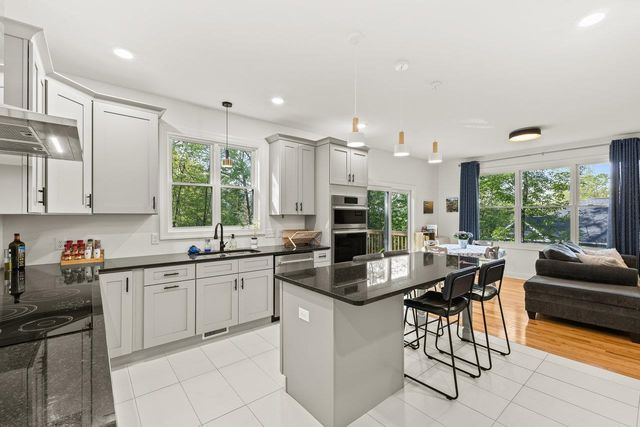 1176B NELSON DR, Harrisonburg, VA 22801