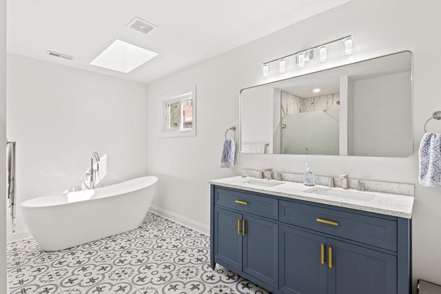 1176B NELSON DR, Harrisonburg, VA 22801