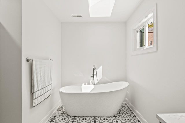 1176B NELSON DR, Harrisonburg, VA 22801