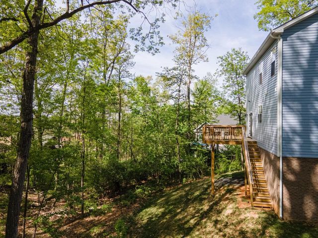 1176B NELSON DR, Harrisonburg, VA 22801