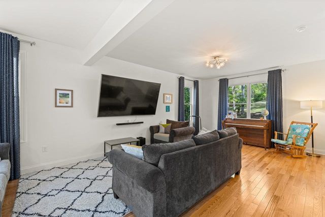 1176B NELSON DR, Harrisonburg, VA 22801