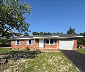 808 Mockingbird Hill Road, Raeford, NC 28376