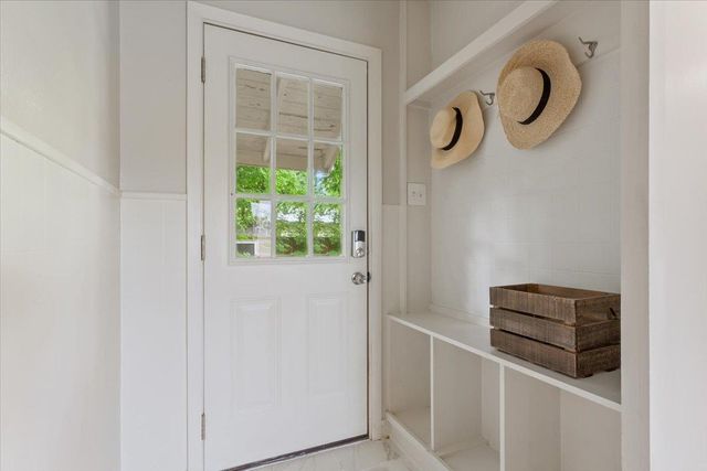 804 Ash ST, Georgetown, TX 78626