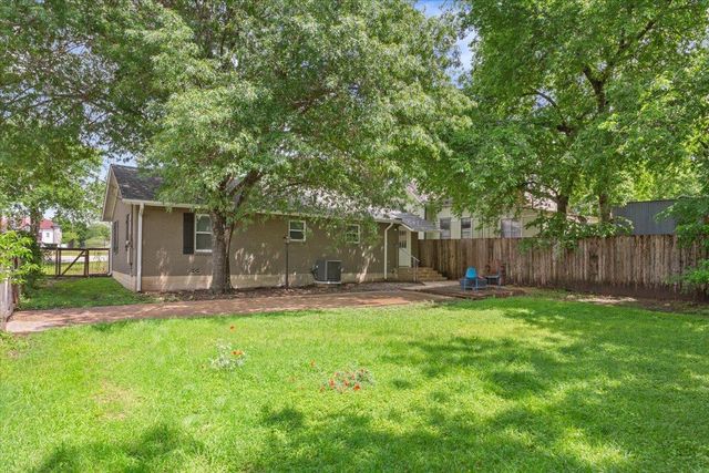 804 Ash ST, Georgetown, TX 78626
