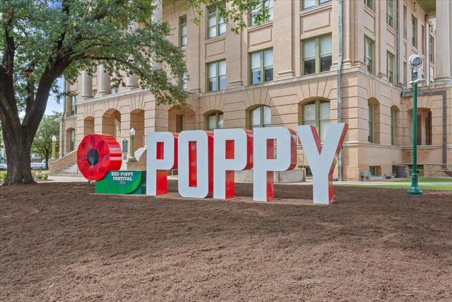 804 Ash ST, Georgetown, TX 78626