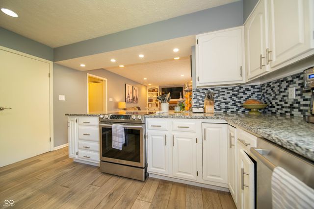 7442 Blue Creek South Drive, Indianapolis, IN 46256