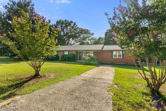 209 Fleming Drive, Bonaire, GA 31005