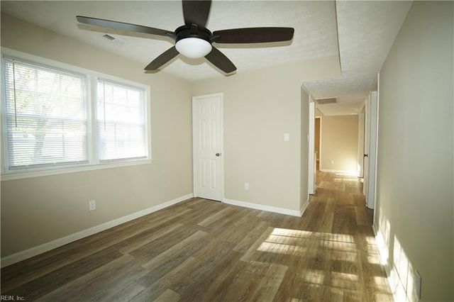 421 Lanyard RD, Newport News, VA 23602