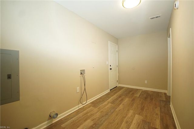 421 Lanyard RD, Newport News, VA 23602