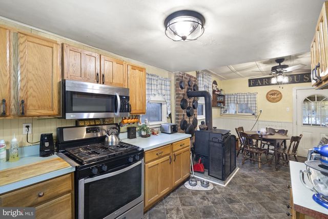 1279 CENTER MILLS RD, Aspers, PA 17304