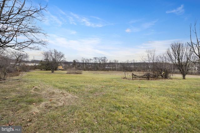 1279 CENTER MILLS RD, Aspers, PA 17304