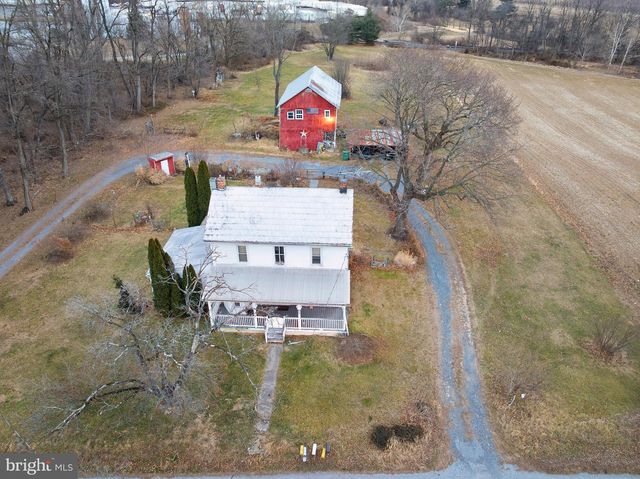 1279 CENTER MILLS RD, Aspers, PA 17304