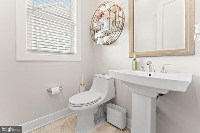 24590 LENAH CROSSING DR, Aldie, VA 20105