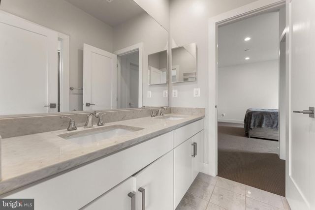 24590 LENAH CROSSING DR, Aldie, VA 20105