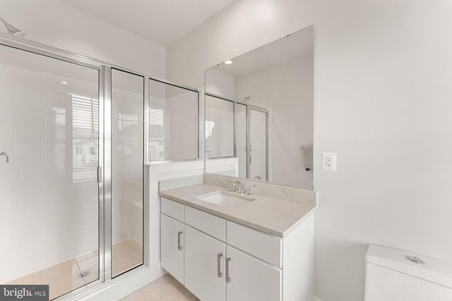 24590 LENAH CROSSING DR, Aldie, VA 20105