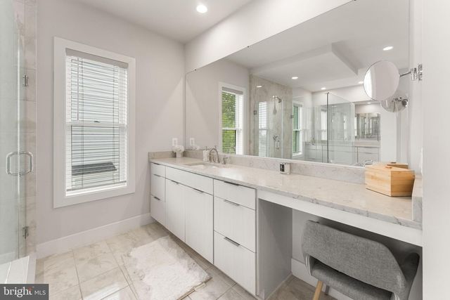 24590 LENAH CROSSING DR, Aldie, VA 20105