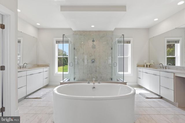 24590 LENAH CROSSING DR, Aldie, VA 20105