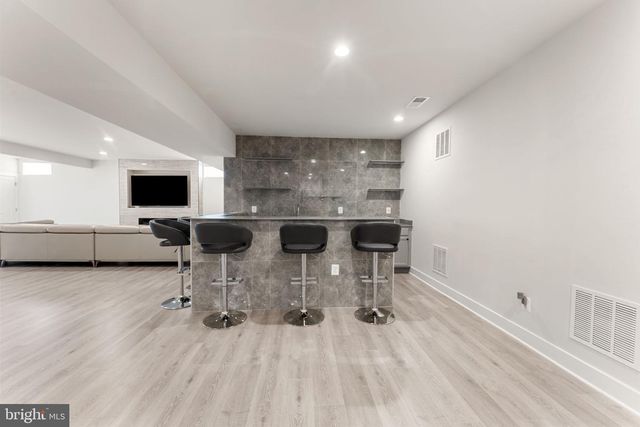 24590 LENAH CROSSING DR, Aldie, VA 20105
