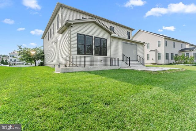 24590 LENAH CROSSING DR, Aldie, VA 20105