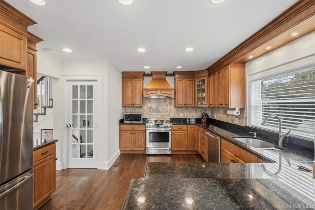 356 Marietta Avenue, Hawthorne, NY 10532