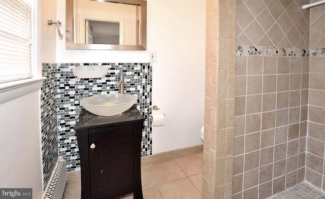 6149 LOCH RAVEN DR, Mclean, VA 22101