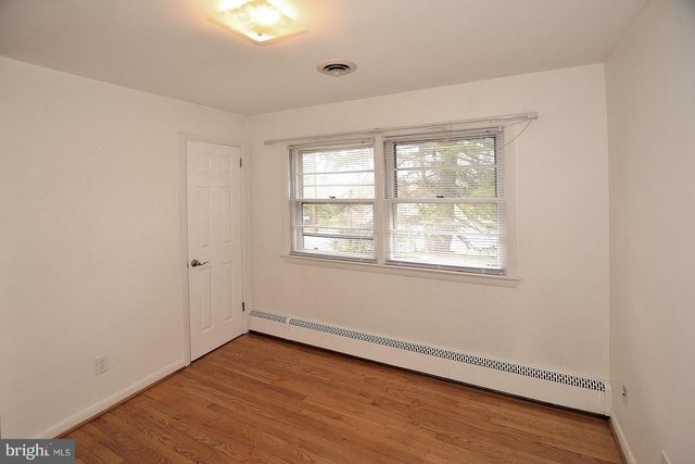 6149 LOCH RAVEN DR, Mclean, VA 22101