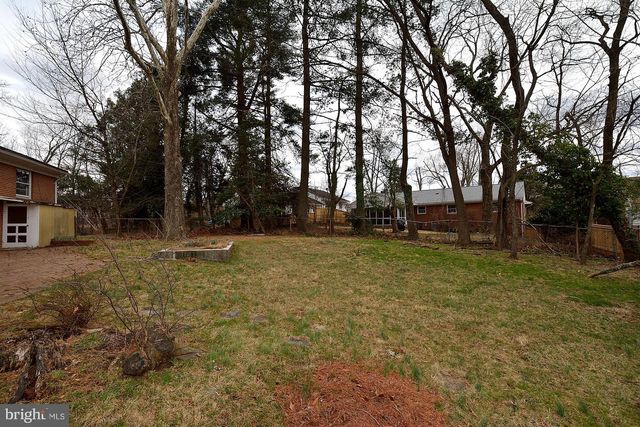 6149 LOCH RAVEN DR, Mclean, VA 22101