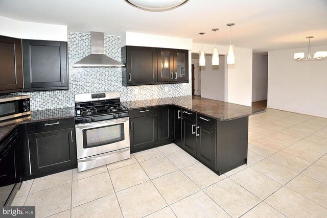 6149 LOCH RAVEN DR, Mclean, VA 22101