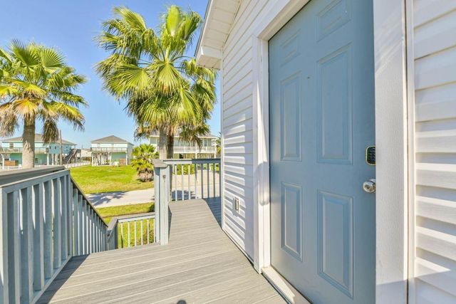 4110 Fort Bend Drive, Galveston, TX 77554